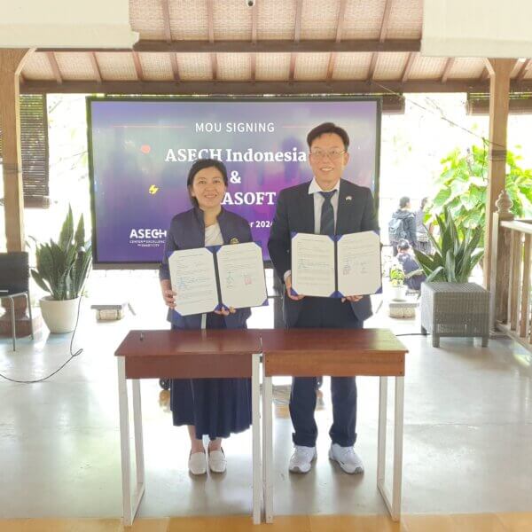 Signing of MoU between ASECH Center of Excellence and Arasoft Co., Ltd.
